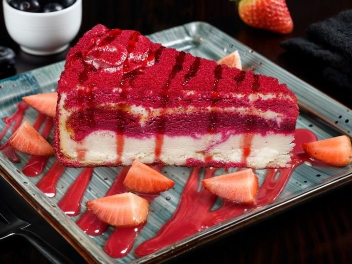 Red Velvet Cheesecake